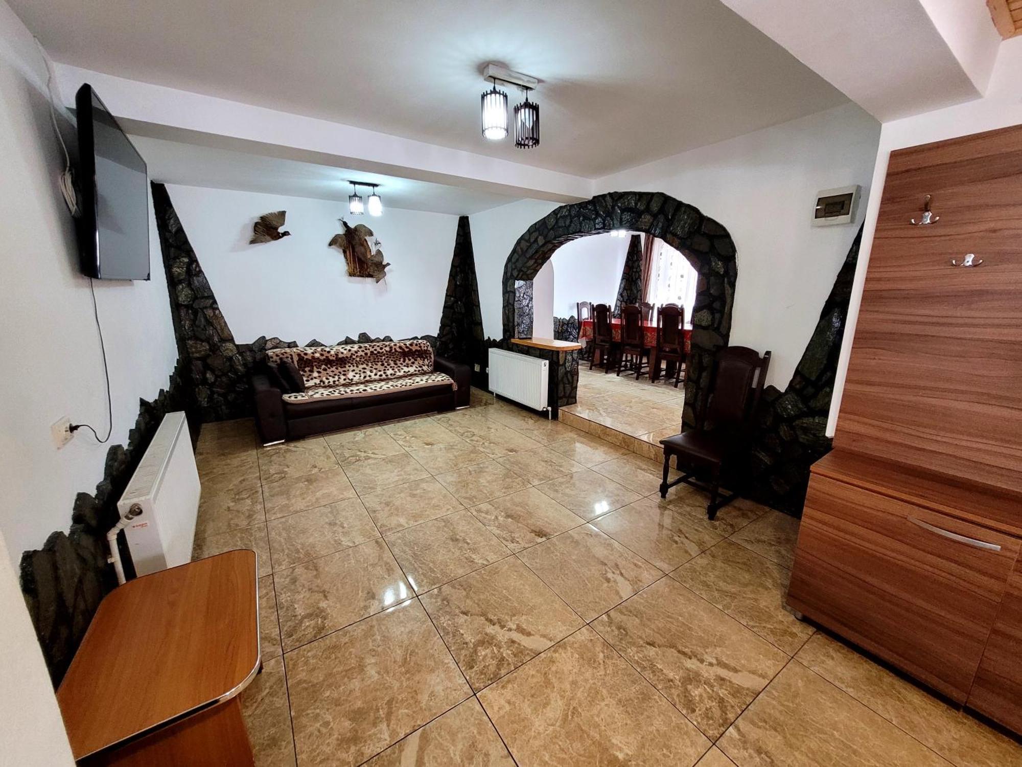 Rucăr Casa Maryonヴィラ エクステリア 写真