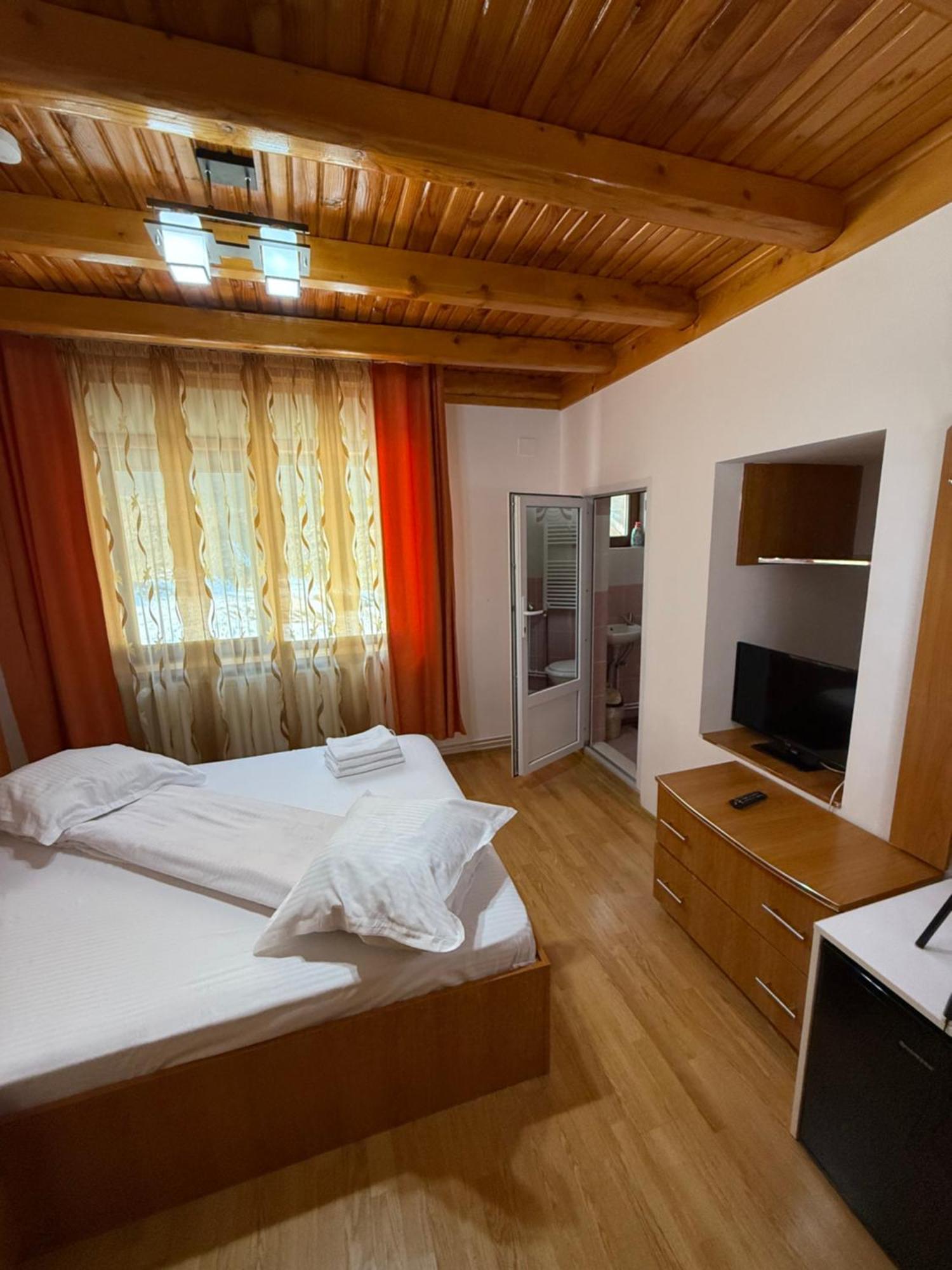 Rucăr Casa Maryonヴィラ エクステリア 写真